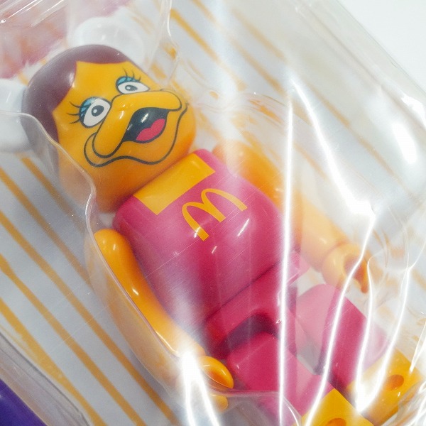 実際に弊社で買取させて頂いた【未開封】メディコムトイ×マクドナルド×ゴジラ BE@RBRICK/ベアブリック ゴジラVSマクドナルド 150％ 4体セットの画像 5枚目