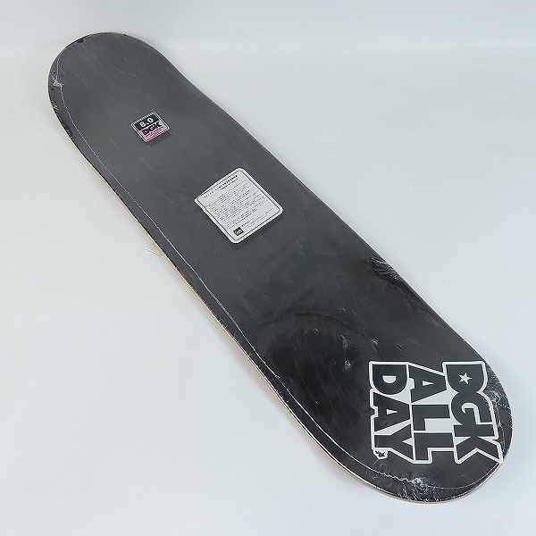 実際に弊社で買取させて頂いた【未開封】DGK/ディージーケー DON68 ONE OFF68 TWIST スケートボード デッキの画像 1枚目