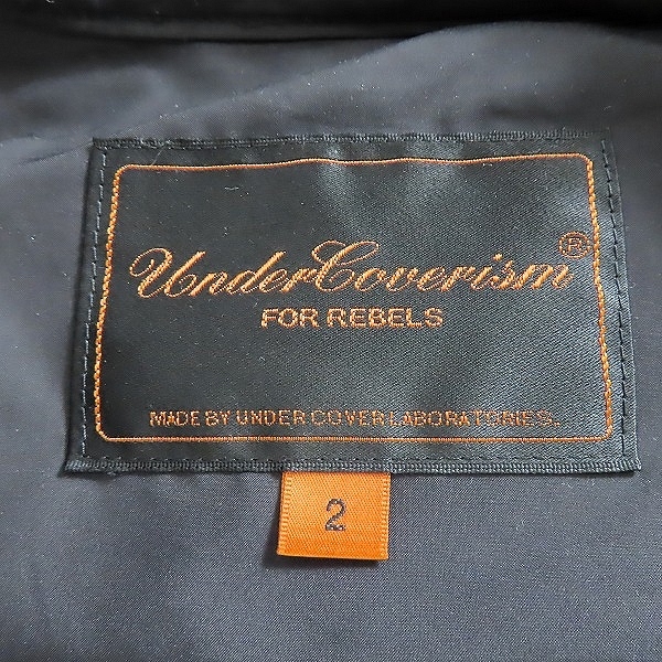 実際に弊社で買取させて頂いたUNDER COVER/アンダーカバー UNDERCOVERISM/アンダーカバーイズム  アーカイブ 06AW GURUGURU期 袖レザー ダウンジャケット/2の画像 2枚目