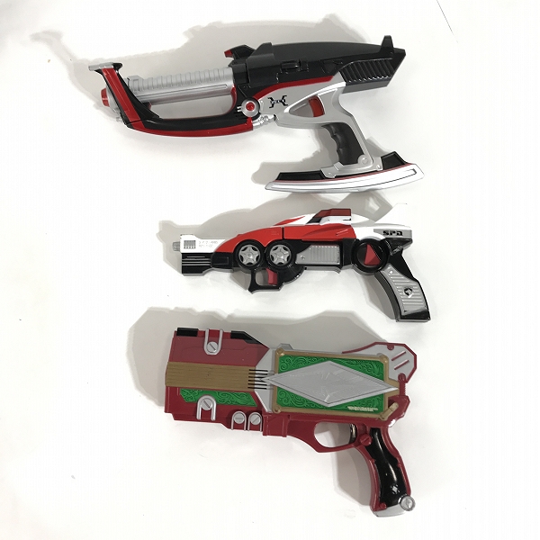 実際に弊社で買取させて頂いた【おまとめ】BANDAI/バンダイ 他 仮面ライダーカブト/デカレンジャー カブトクナイガン/ブレスロットル 等の画像 1枚目