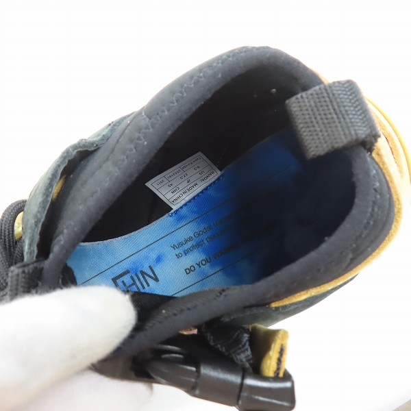 実際に弊社で買取させて頂いたHENSHIN by KAMEN RIDER/ヘンシン バイ カメンライダー 仮面ライダークウガ スニーカー2552161/27.5の画像 4枚目