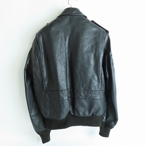 実際に弊社で買取させて頂いたSchott/ショット USA製 A-2 ボアライナー付き レザー フライトジャケット40の画像 1枚目