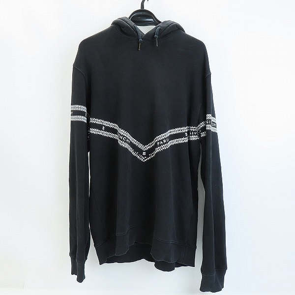 実際に弊社で買取させて頂いた【JPタグ】GIVENCHY/ジバンシー 20AW  チェーンプリント ロゴ プルオーバーパーカー BMJ08130AF/M