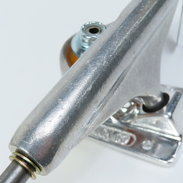 実際に弊社で買取させて頂いた(2)【未使用】INDEPENDENT/インディペンデント 144 STAGE 11 FORGED HOLLOW SILVER スケートボード トラックの画像 8枚目