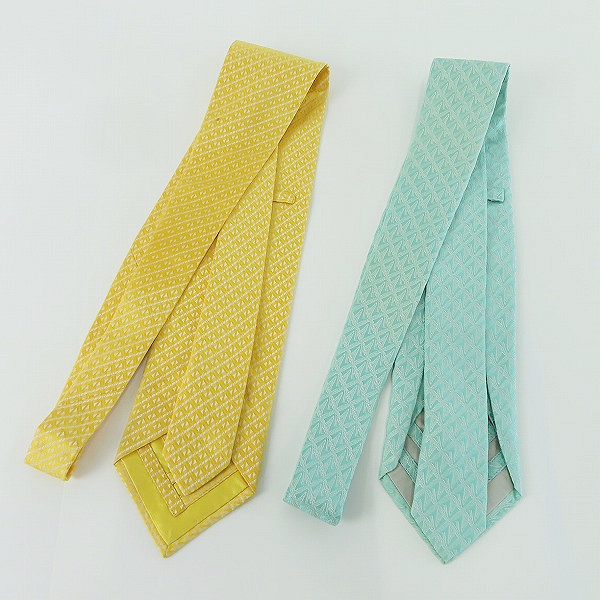 実際に弊社で買取させて頂いたZILLI/ジリー シルク 100％ ネクタイ 2点セットの画像 1枚目