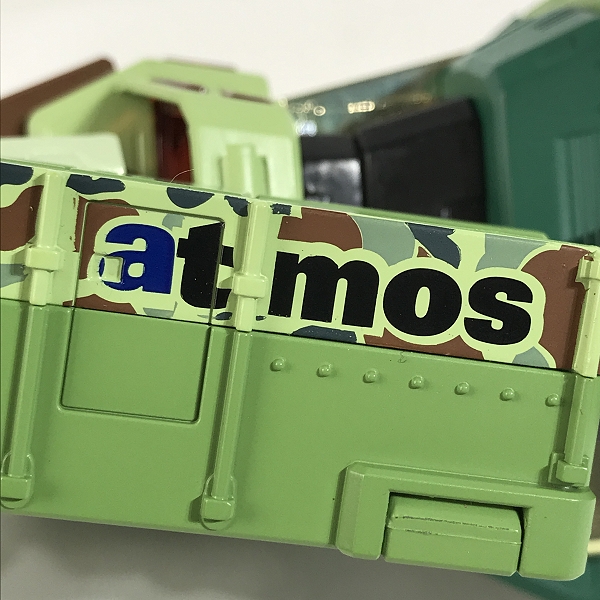 実際に弊社で買取させて頂いたTAKARA TOMY×atmos/タカラトミー×アトモス トランスフォーマー マスターピース サイバトロン総司令官 コンボイ MP-10DCの画像 5枚目