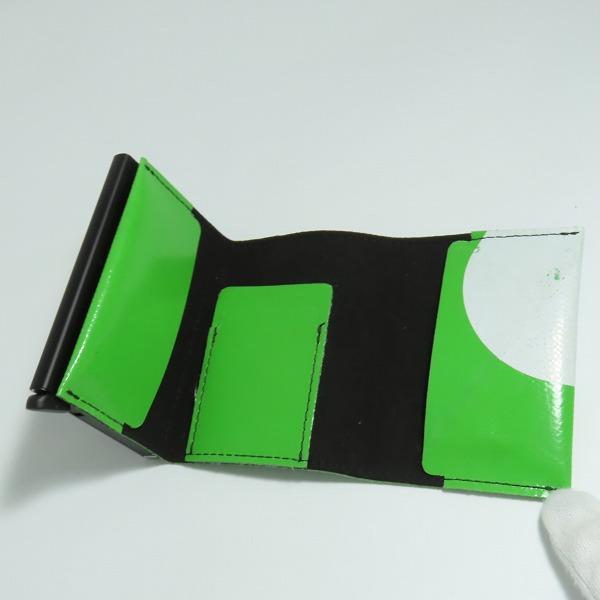 実際に弊社で買取させて頂いたSECRID×FREITAG/セクリッド×フライターグ F705 カードプロテクターケース コンパクトウォレットの画像 4枚目