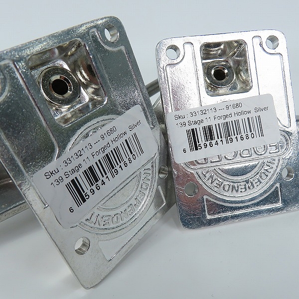 実際に弊社で買取させて頂いた(4)【未使用】INDEPENDENT/インディペンデント 139 Stage 11 Forged Hollow Silver Truck スケートボード トラックの画像 4枚目