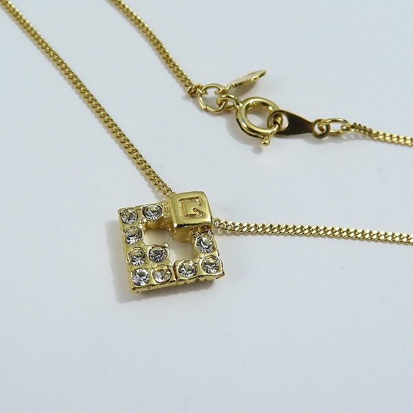 実際に弊社で買取させて頂いたGIVENCHY/ジバンシィ スクエア ラインストーン Gロゴ ゴールド加工 ネックレス