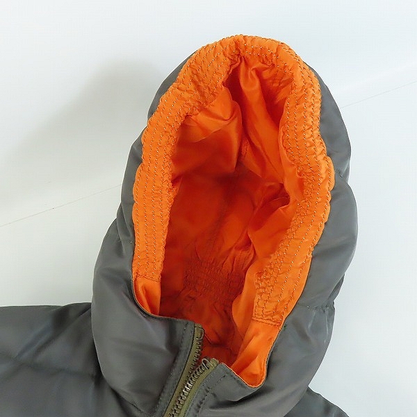 実際に弊社で買取させて頂いたJUNYA WATANABE MAN COMME des GARCONS×DUVETICA/コムデギャルソン×デュベティカ MA-1 ダウンジャケット UH-J015 /Mの画像 5枚目