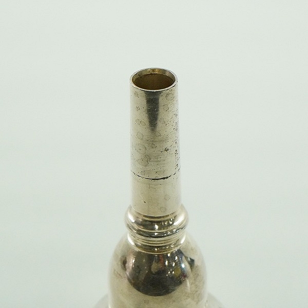 実際に弊社で買取させて頂いたSchilke/シルキー HELLEBERG II/2 シルバー ヘルバーグ チューバ用 マウスピースの画像 4枚目