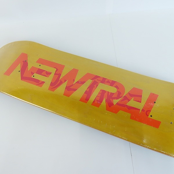 実際に弊社で買取させて頂いた【未開封】NEWTRAL ISLAND SKATE/ニュートラル アイランド スケーターズ スケートボード デッキ イエロー系の画像 2枚目