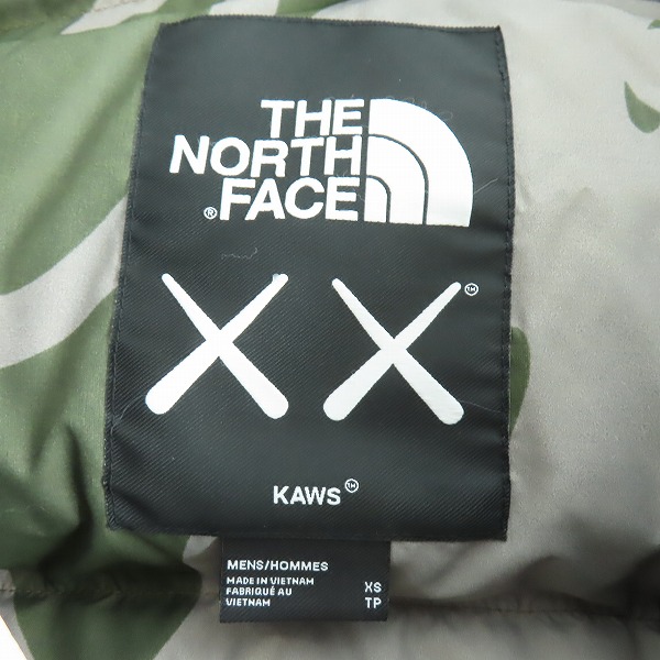 実際に弊社で買取させて頂いたTHE NORTH FACE × KAWS/ノースフェイス×カウズ 21AW Retro 1996 Nuptse Jacket/ヌプシジャケット NF0A7WLU/XSの画像 2枚目