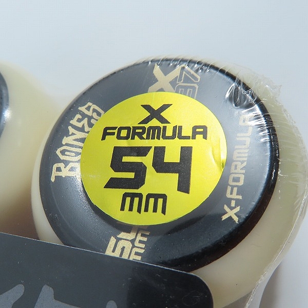 実際に弊社で買取させて頂いた【未開封】BONES/ボーンズ X-FORMULA エックスフォーミュラ 97A 54mm ウィールの画像 3枚目