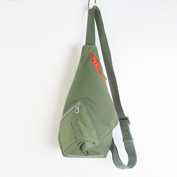 実際に弊社で買取させて頂いたLOEWE/ロエベ ANTON SLING PUFFER ショルダーバッグ B511A09X11