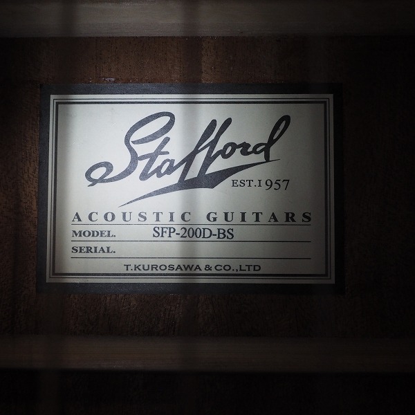 実際に弊社で買取させて頂いた★Stafford/スタッフォード SFP-200D-BS アコースティックギター/アコギ ソフトケース付の画像 4枚目