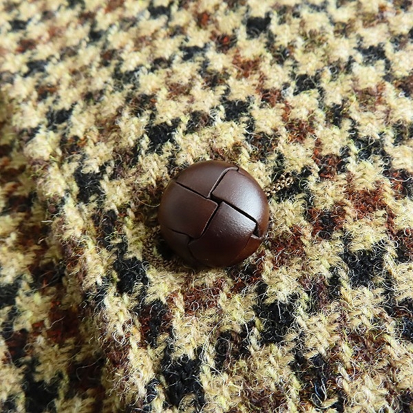 実際に弊社で買取させて頂いたBEAMS PLUS×Harris Tweed/ビームス プラス×ハリスツイード 千鳥格子柄 胡桃ボタンテーラードジャケット 38-16-0117-803/XLの画像 7枚目