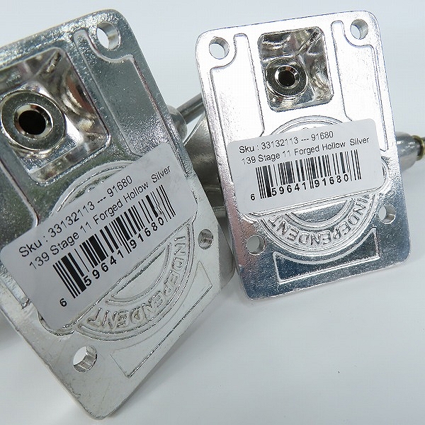 実際に弊社で買取させて頂いた(6)【未使用】INDEPENDENT/インディペンデント 139 Stage 11 Forged Hollow Silver Truck スケートボード トラックの画像 4枚目