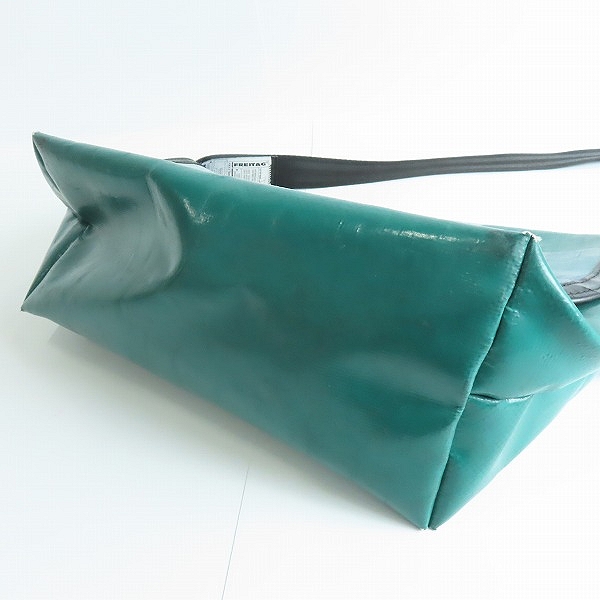 実際に弊社で買取させて頂いたFREITAG/フライターグ F41 HAWAII FIVE-O ミニメッセンジャーバッグ の画像 3枚目