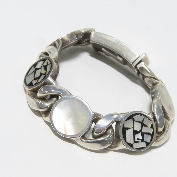 実際に弊社で買取させて頂いたSTANLEY GUESS/スタンリーゲス ラウンドマルチシェルブレスレット