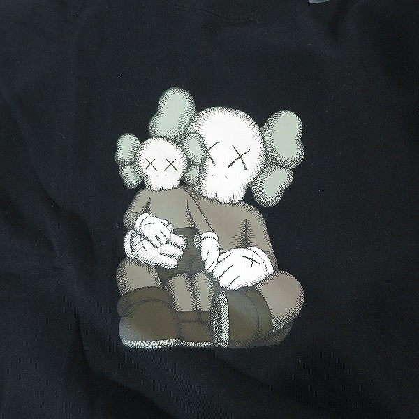 実際に弊社で買取させて頂いた【未使用】UNIQLO×KAWS/ユニクロ×カウズ スウェットシャツ/トレーナーブラック/XLの画像 5枚目