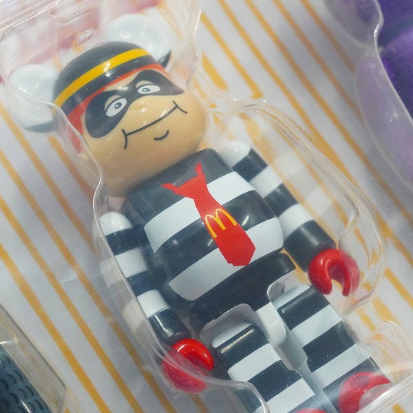 実際に弊社で買取させて頂いた【未開封】メディコムトイ×マクドナルド×ゴジラ BE@RBRICK/ベアブリック ゴジラVSマクドナルド 150％ 4体セットの画像 3枚目