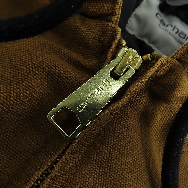 実際に弊社で買取させて頂いたCarhartt/カーハート ウォッシュドダックインシュレイティッドアクティブジャケット I027360 ブラウン系/Lの画像 7枚目