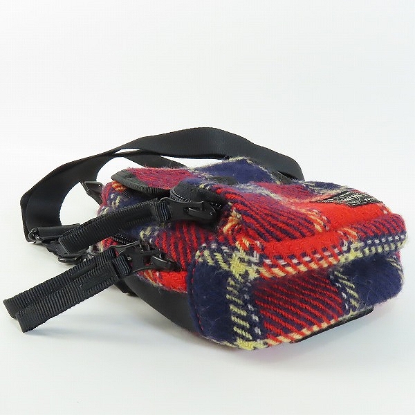 実際に弊社で買取させて頂いたJUNYA WATANABE MAN COMME des GARCONS×PORTER/コムデギャルソン×ポーター チェック柄 ショルダーポーチの画像 2枚目