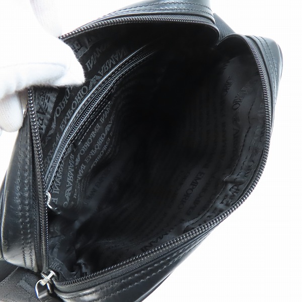 実際に弊社で買取させて頂いたEMPORIO ARMANI/エンポリオアルマーニ イーグルロゴ 総柄 ショルダーバッグの画像 4枚目