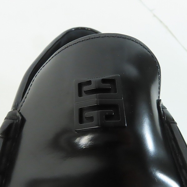 実際に弊社で買取させて頂いたGIVENCHY/ジバンシィ テラ モカシン 4Gロゴ レザーローファーシューズ SA 0292/40の画像 6枚目