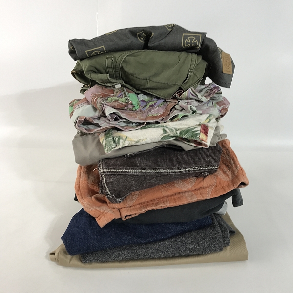 実際に弊社で買取させて頂いた【おまとめ】ポールスミス/アーバンリサーチ/エストネーション 他 デニムパンツ/カーゴパンツ/スウェットパンツ 等の画像 1枚目