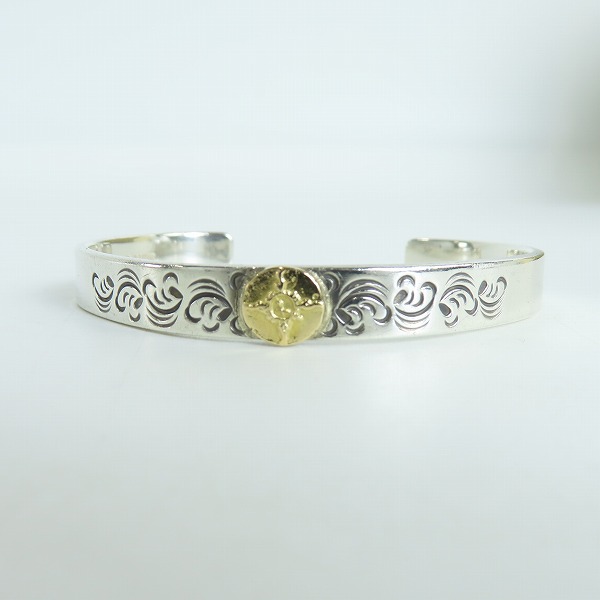 実際に弊社で買取させて頂いたFIRST ARROWS/ファーストアローズ K18メタル付き 唐草バングル の画像 1枚目