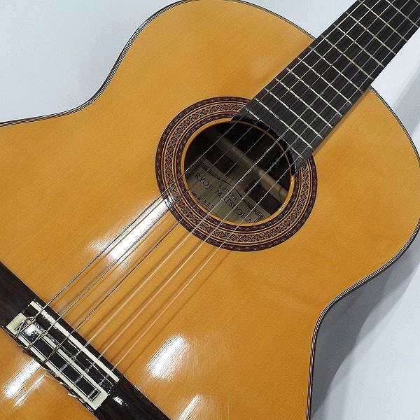 実際に弊社で買取させて頂いた★RYOJI MATSUOKA/松岡良治 LUTHIER No.M50 クラシックギター/ガットギター 日本製 ハードケース付の画像 5枚目