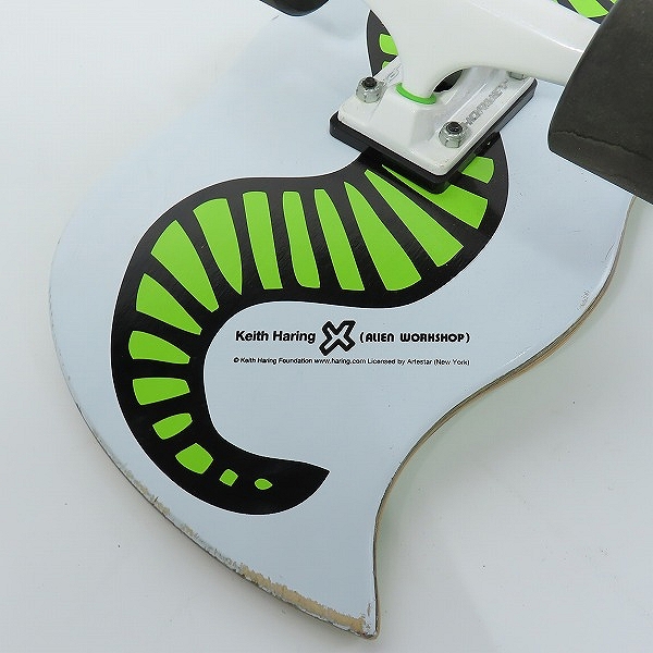 実際に弊社で買取させて頂いたKeith Haring × Alien Workshop/キースヘリング × エイリアンワークス スネーク デッキスケートボードの画像 5枚目