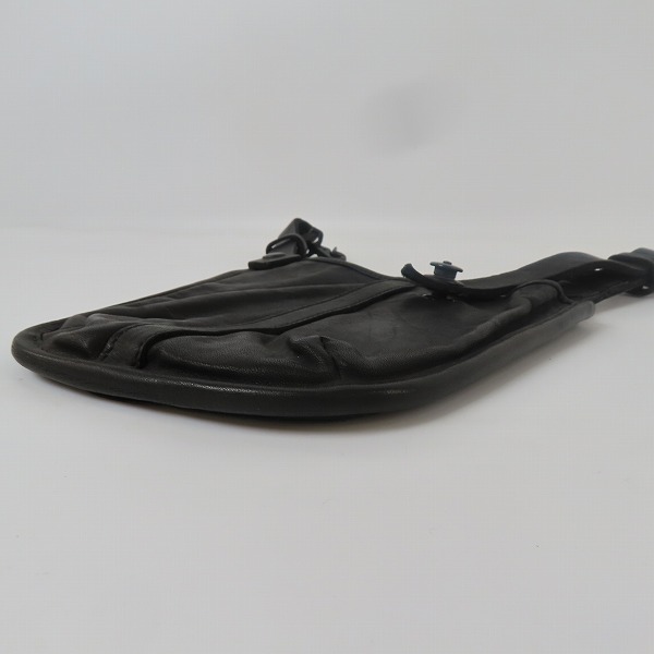 実際に弊社で買取させて頂いたISAMU KATAYAMA BACKLASH/イサムカタヤマバックラッシュ  レザー ウエストバッグ ポーチの画像 2枚目