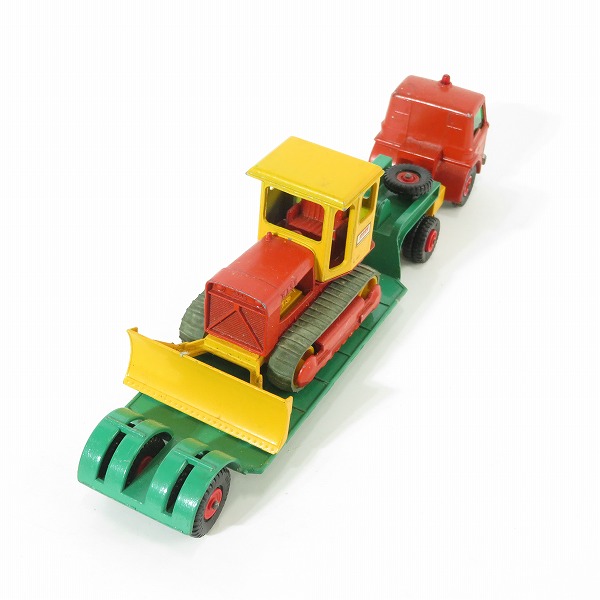 実際に弊社で買取させて頂いたMATCHBOX/マルチボックス K-17 KING SIZE LOW LOADER WITH BULLDOZER/ロードローダー ウィズ ブルドーザー ミニカーの画像 2枚目