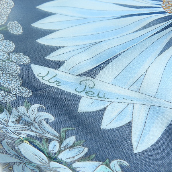 実際に弊社で買取させて頂いたHERMES/エルメス プチカレ カレ40 スカーフ AMOURSの画像 4枚目