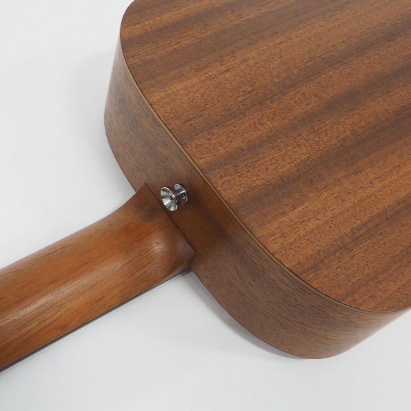 実際に弊社で買取させて頂いた ★【難有り】Taylor/テイラー Baby T Mahogany BT2 ミニアコースティックギター/アコギ 2018年製 ギグケース付の画像 8枚目