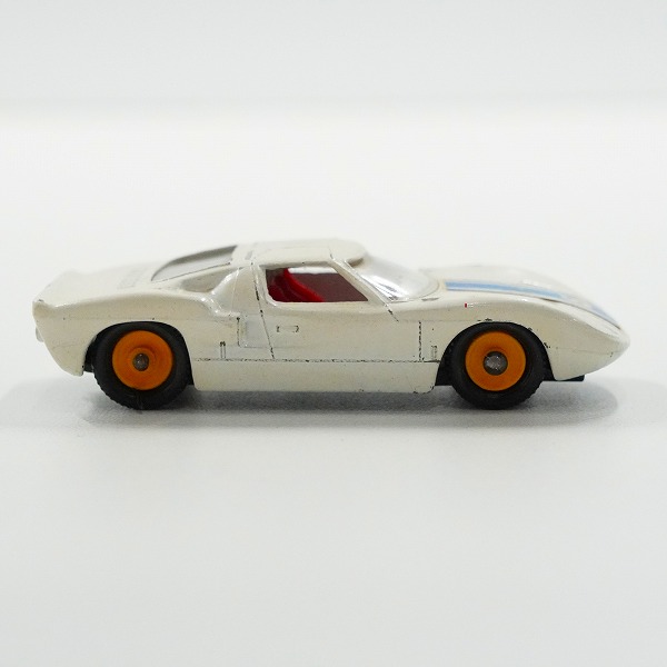 実際に弊社で買取させて頂いたMATCHBOX/マッチボックス No.41 FORD G.T./フォードGT ミニカーの画像 4枚目