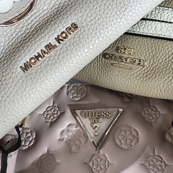 実際に弊社で買取させて頂いた【おまとめ】コーチ/マイケルコース/ゲス 他 トートバッグ/ショルダーバッグ/ハンドバッグ 等