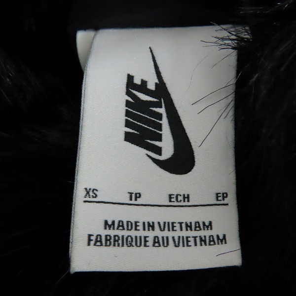 実際に弊社で買取させて頂いたNIKE×AMBUSH/ナイキ×アンブッシュ 18AW リバーシブルフェイクファーコートジャケット AQ9225-010/XSの画像 4枚目