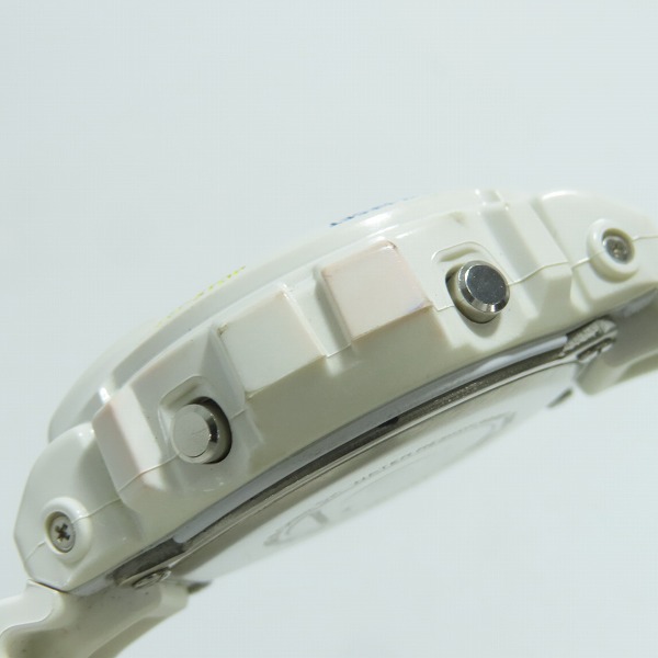 実際に弊社で買取させて頂いたG-SHOCK×メディコムトイ 限定コラボ 30周年記念 BE@RBRICK/ベアブリック ホワイト DW-6900MT-7JR【動作未確認】の画像 4枚目