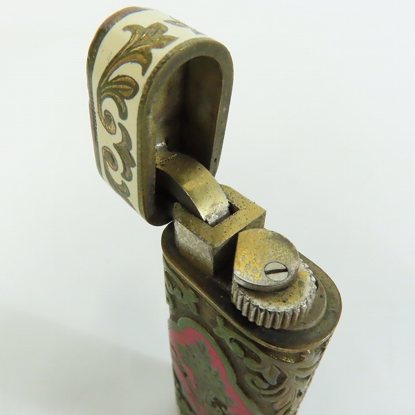 実際に弊社で買取させて頂いたCartier/カルティエ Royking/ロイキング 装飾ガスライターの画像 5枚目