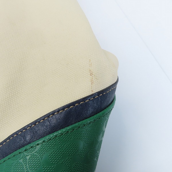 実際に弊社で買取させて頂いたCOACH/コーチ ヘリテージ シグネチャー キャンバス ウィークエンド トートバッグ F70832の画像 8枚目