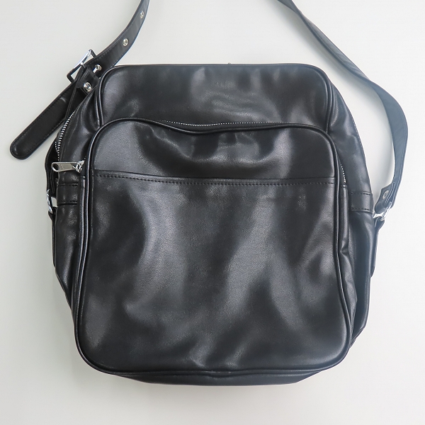 実際に弊社で買取させて頂いたCOMME des GARCONS/コムデギャルソン フェイクレザー/合皮 ショルダーバッグの画像 0枚目