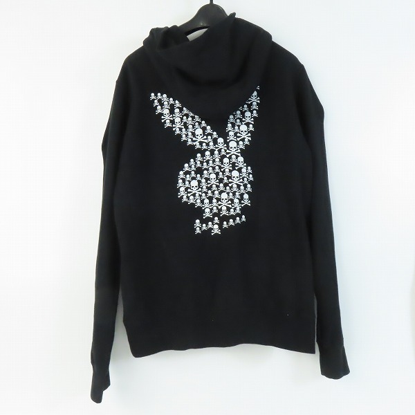実際に弊社で買取させて頂いたmastermind×PLAYBOY×THEATER 8/マスターマインド×プレイボーイ×シアターエイト プルオーバーパーカー/Mの画像 1枚目