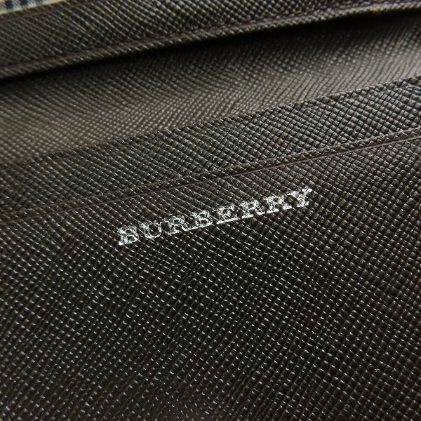 実際に弊社で買取させて頂いたBURBERRY/バーバリー レザー 二つ折り カードケース/パスケース の画像 5枚目