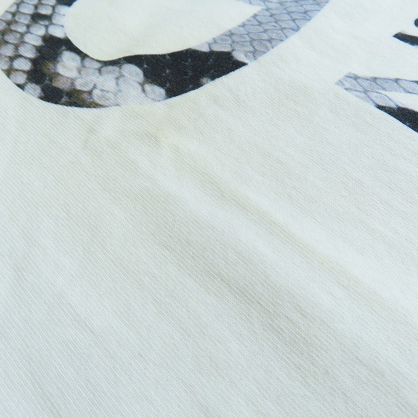 実際に弊社で買取させて頂いた【未使用】STUSSY/ステューシー パイソン柄 プリントTシャツ 半袖カットソー ホワイト Mの画像 6枚目