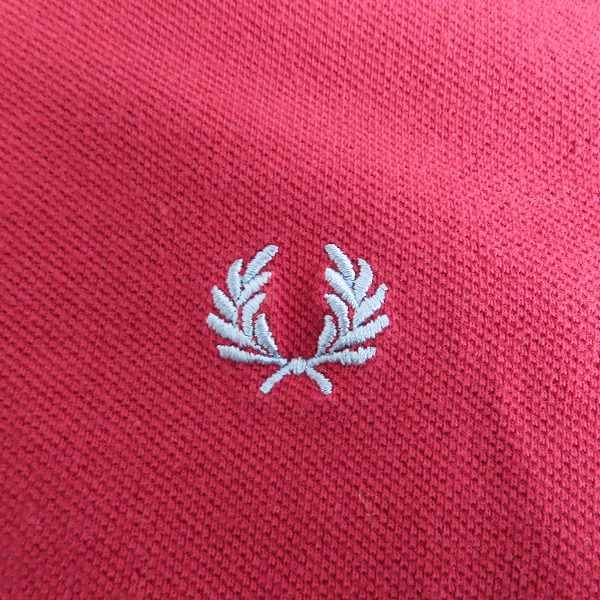 実際に弊社で買取させて頂いたFRED PERRY/フレッドペリー 半袖ポロシャツ レッド/40の画像 5枚目