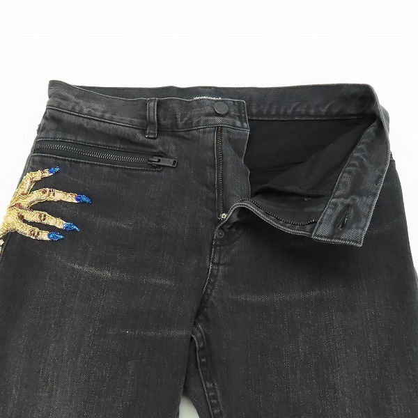 実際に弊社で買取させて頂いたUNDERCOVER/アンダーカバー 23AW ハンドビーズ ニーリップ加工 デニムスリムPT パンツ UC2C4510/1の画像 2枚目